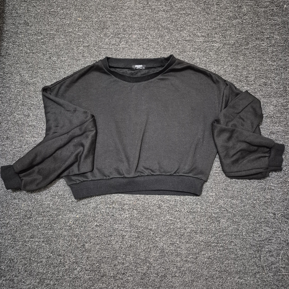 Zeagoo Black Women's Cropped Sweatshirt